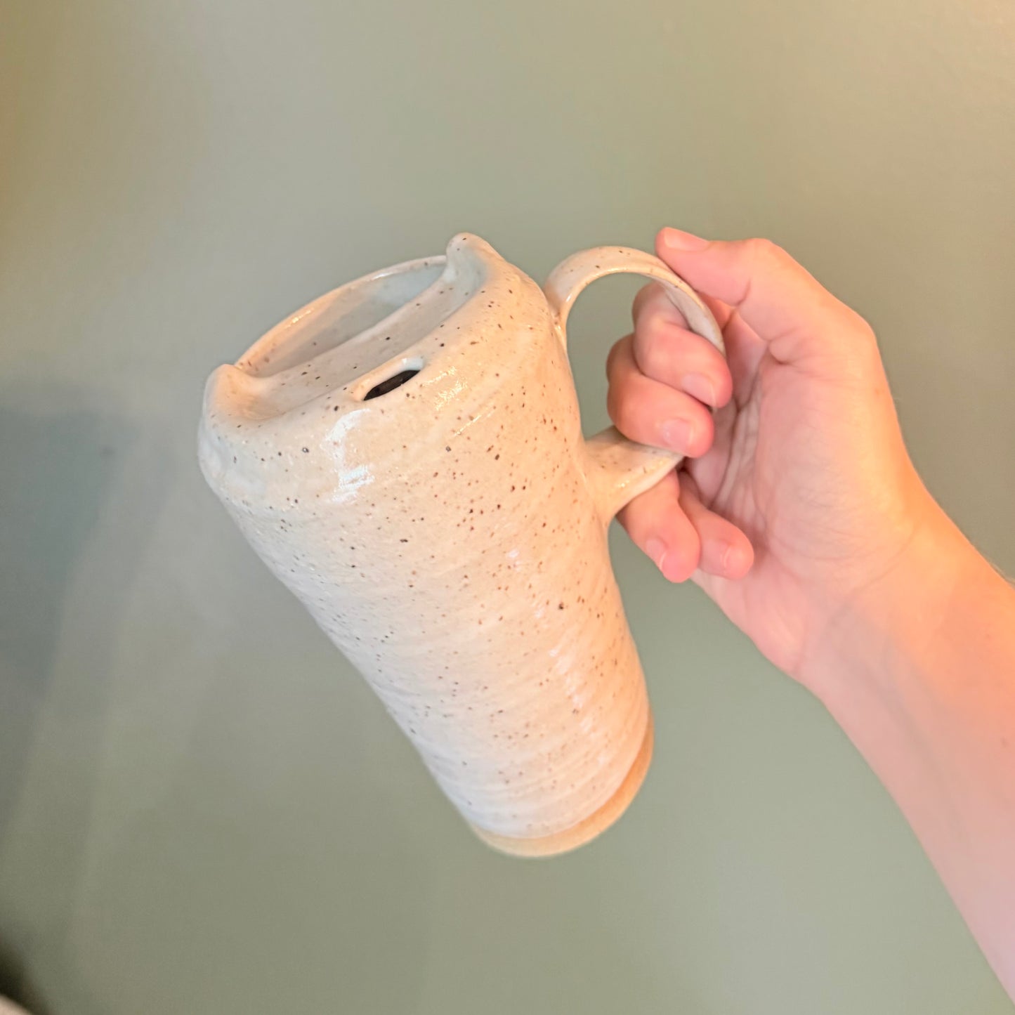 handled traveler mug