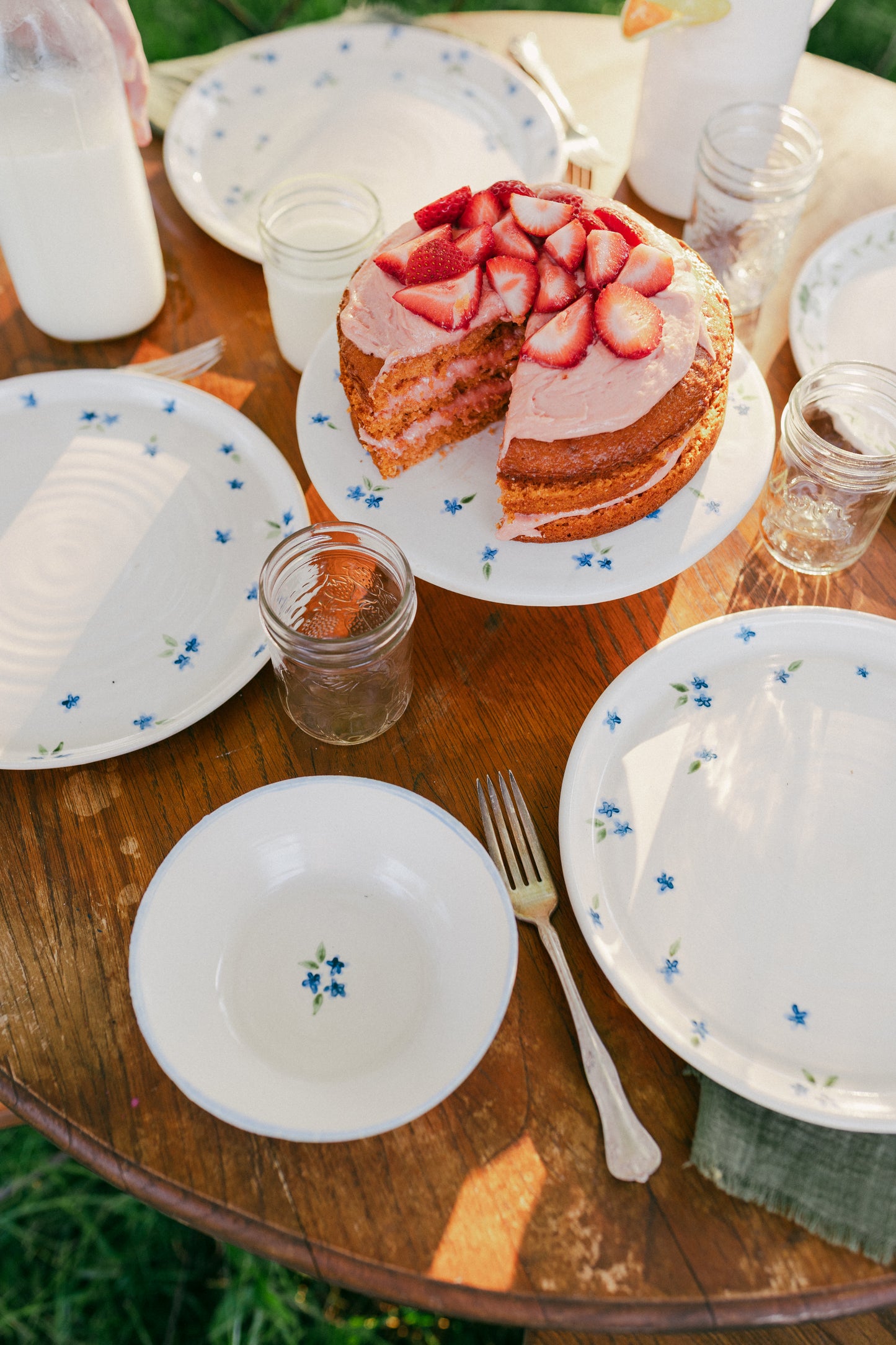 sweet blue dinner plate