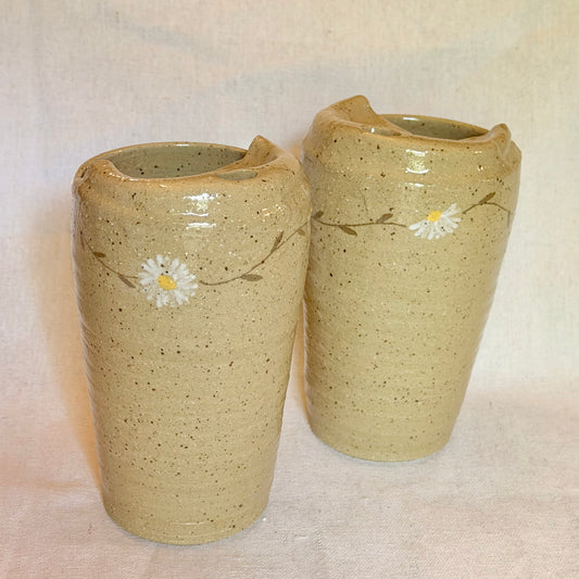 daisy chain traveler mug