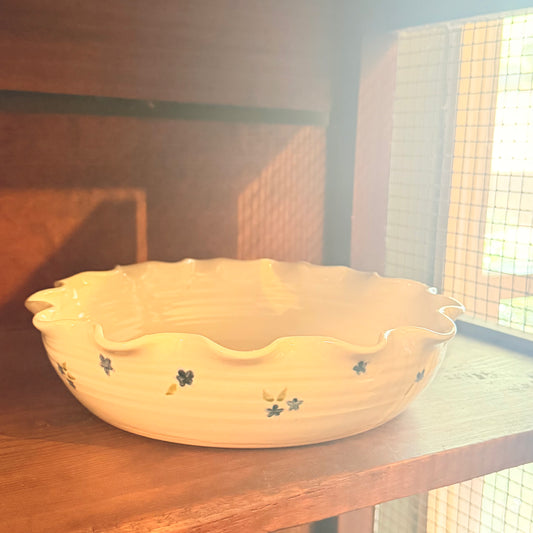 sweet blue pie plate