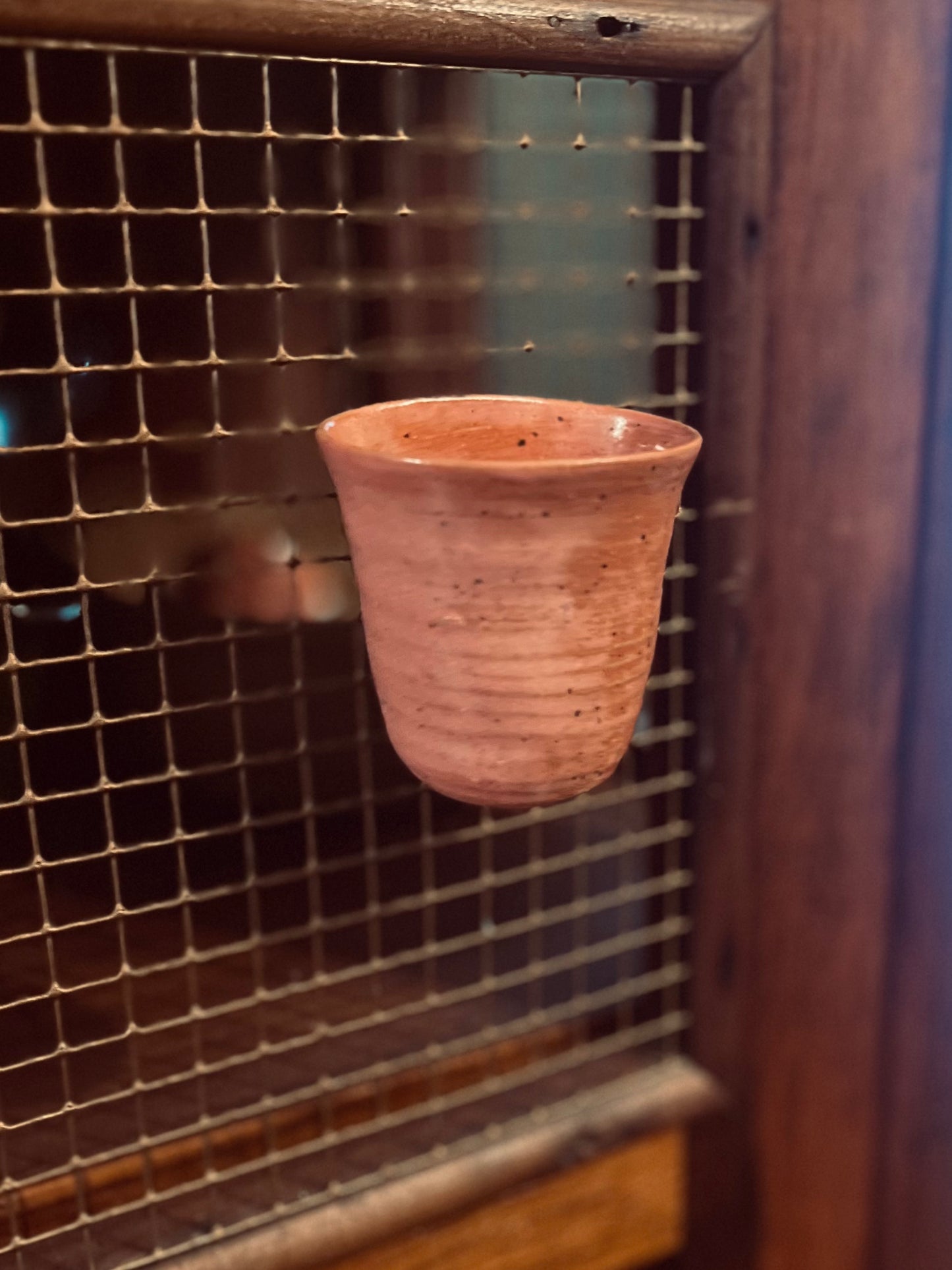 vase magnet